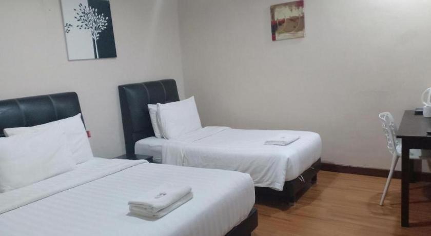 Hotel Seri Pauh Джорджтаун Экстерьер фото